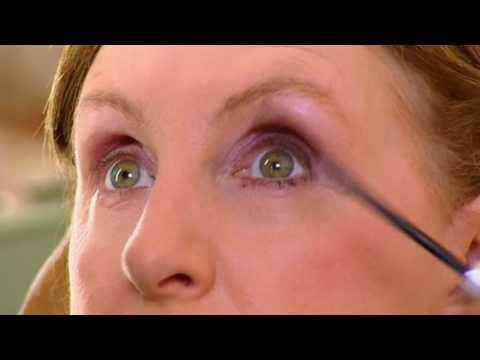 Ruby Hammer’s Make Up Tips: Youthful Make-Up for Mature Skin – 10 Years Younger