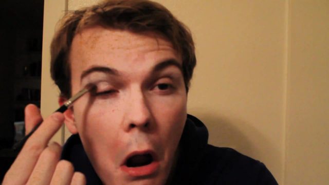 Chad Make Up Mondays: Chad Does Eyelashes