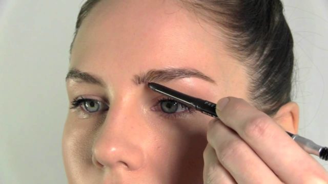 How-to: fill in your eyebrows – MAKE-UP TUTORIAL