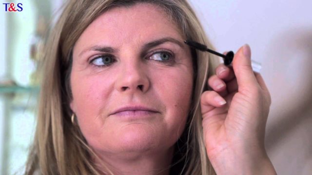 Makeup Tutorial: Eyebrows & Eyebrow Shaping – Trinny & Susannah Make Up & Beauty Tips