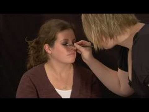 How to Apply False Eyelashes : Tips for Applying Eyeliner False Eyelashes