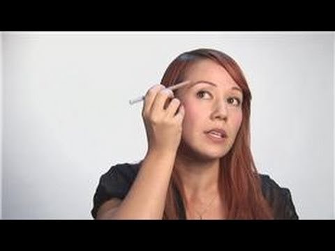 Makeup Application Tips : Filling Eyebrows & Applying Makeup