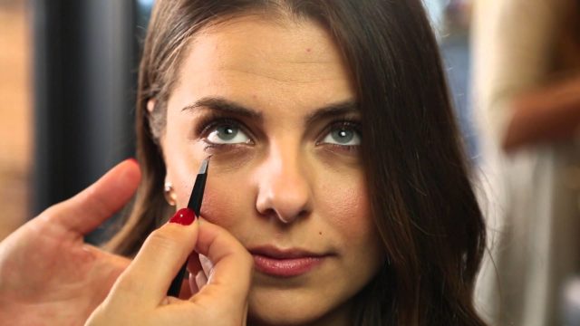 How to Put on Bottom Eyelashes : Eye Makeup & More