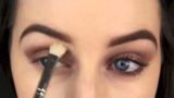 BEGINNER MAKEUP: One Eyeshadow, One Brush Look (Colour Edition)