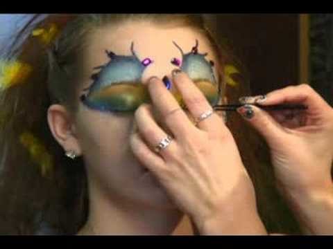 Fantasy Eye Makeup : Applying Eyelashes for Fantasy Makeup