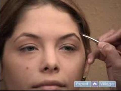 Tips for Applying Eyeshadow : Eyeshadow Tips for Blue Eyes : How to Apply Eyeshadow