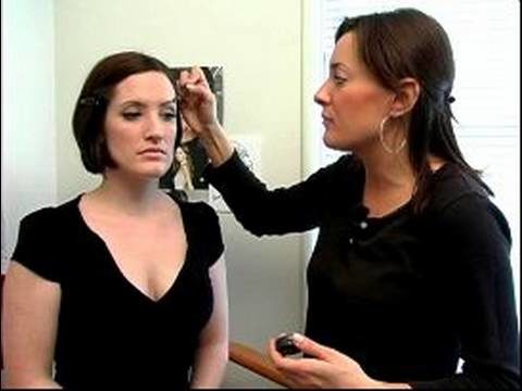 How to Apply a Angelina Jolie Makeup Look : Shaping Eyebrows for an Angelina Jolie Makeup Look