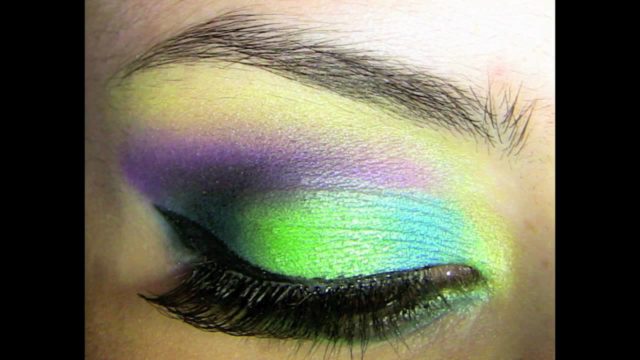 Peacock Eyeshadow Makeup Tutorial